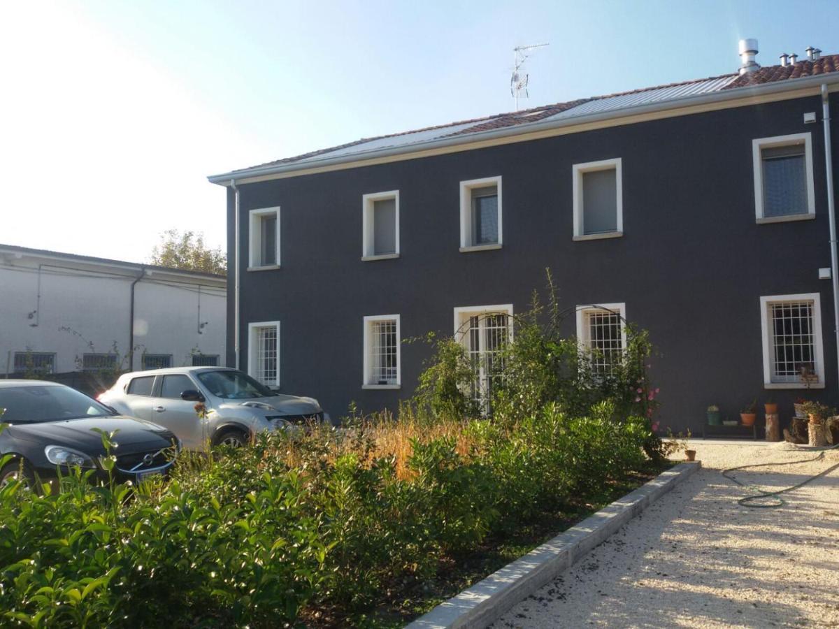 Zucchero Sui Baffi- Food Lovers B&B Mantua Exterior foto